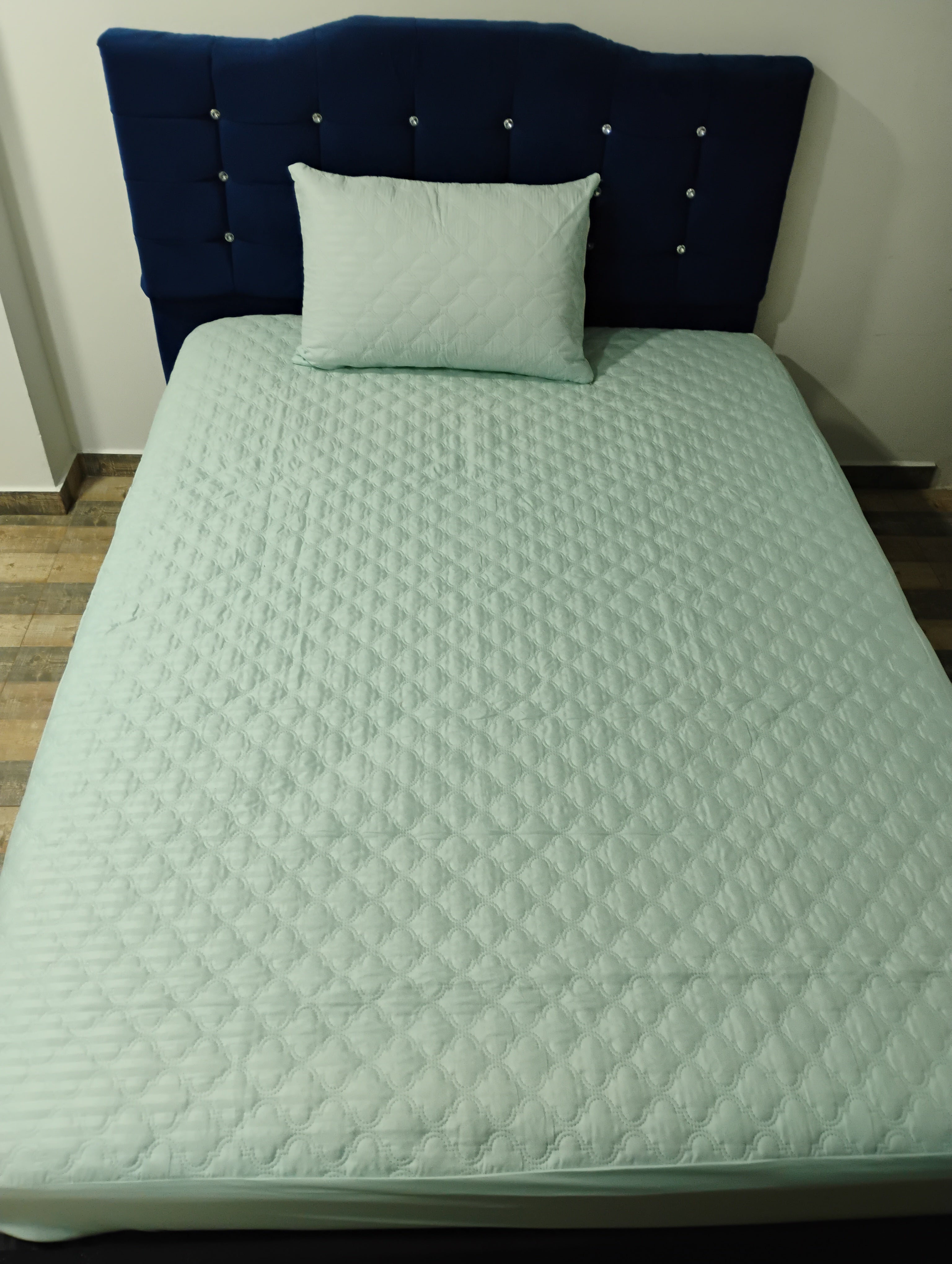 Protector de Colchón Antifluidos Premium + 2 Fundas de Almohada de Regalo.